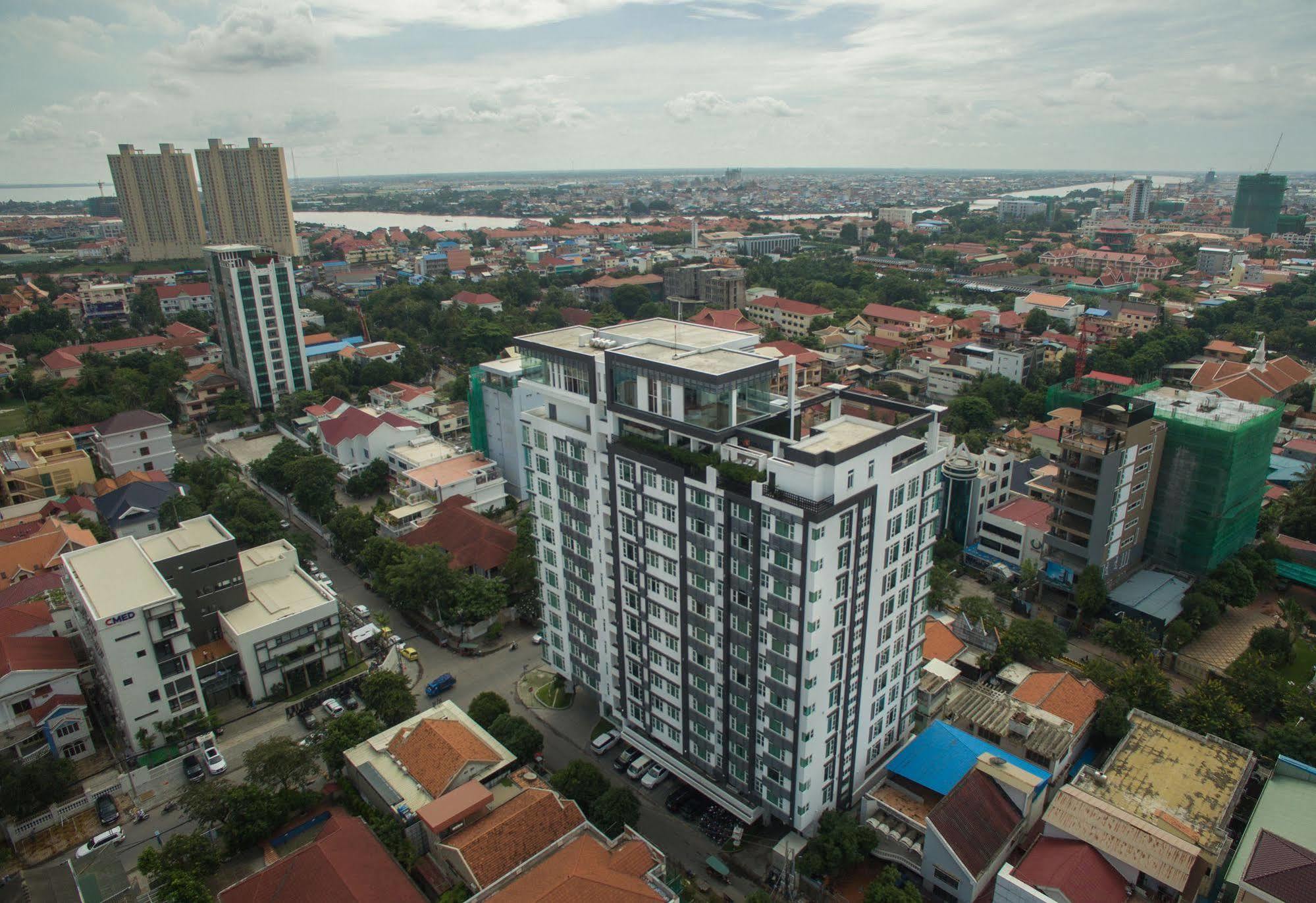 Naki Suites @ Silvertown Phnom Penh Luaran gambar
